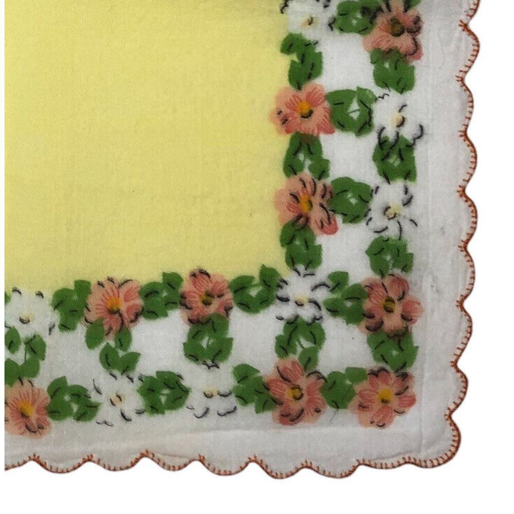 VTG Yellow Floral Scalloped Border Cotton Handkerchief Hankie Pocket Square 11”